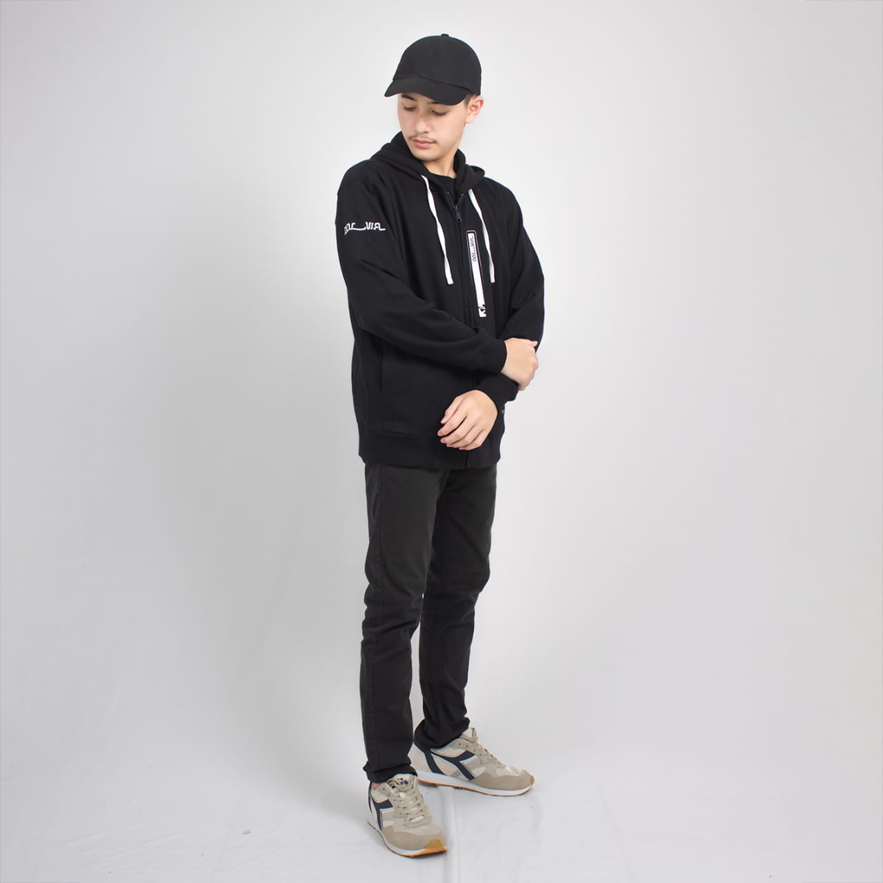 Jaket Dalwa Hitam
